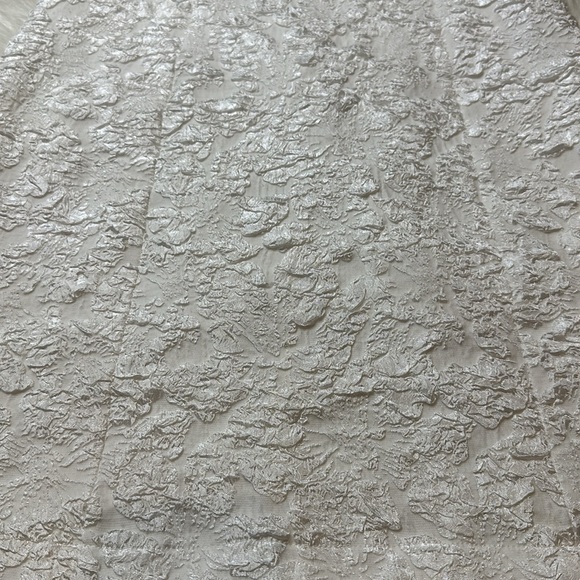 ASTR The Label White RAINA Off the Shoulder Crinkle Dress Size Medium - Picture 4 of 10